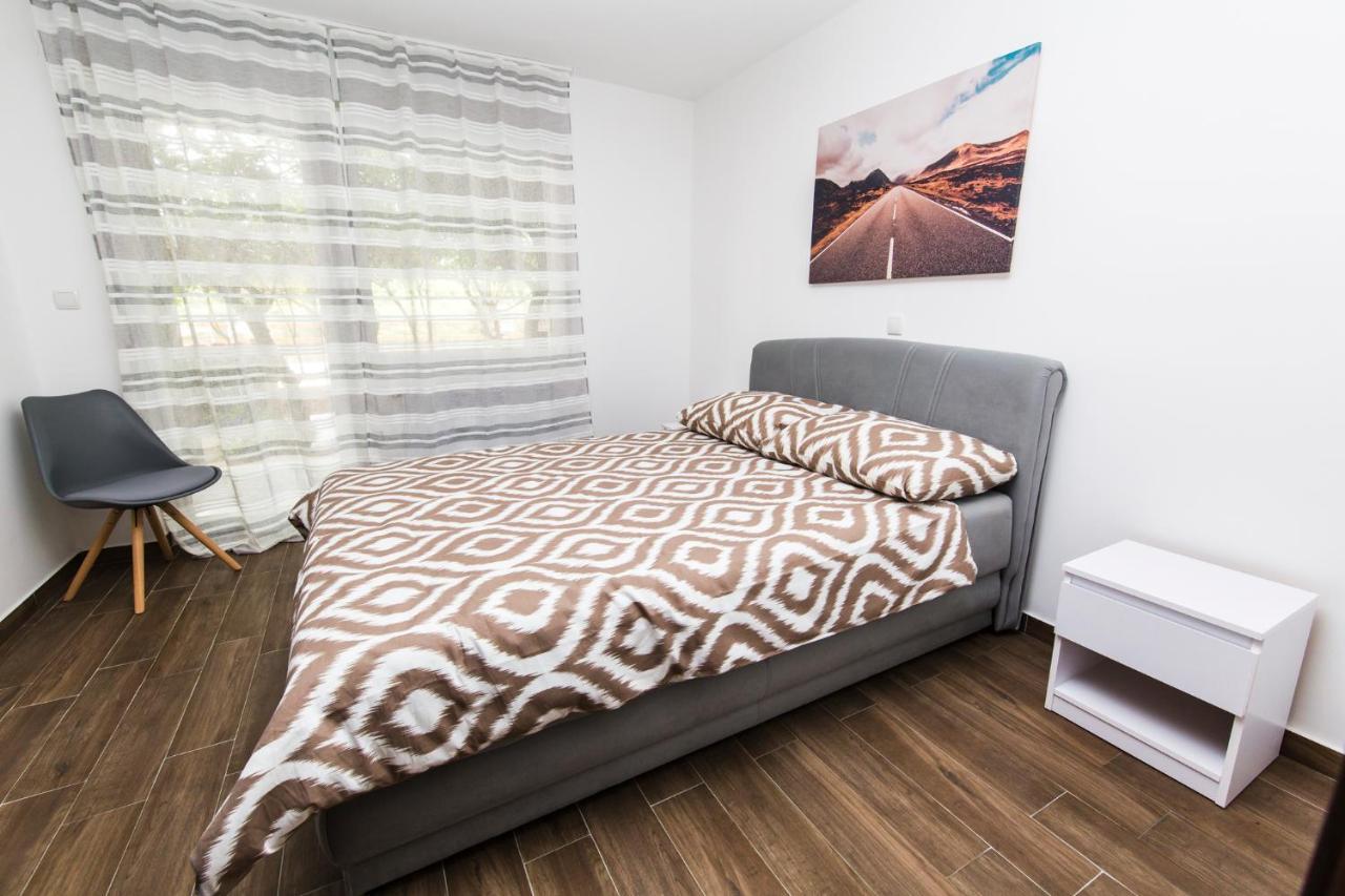 Apartmani Mabele باغ المظهر الخارجي الصورة
