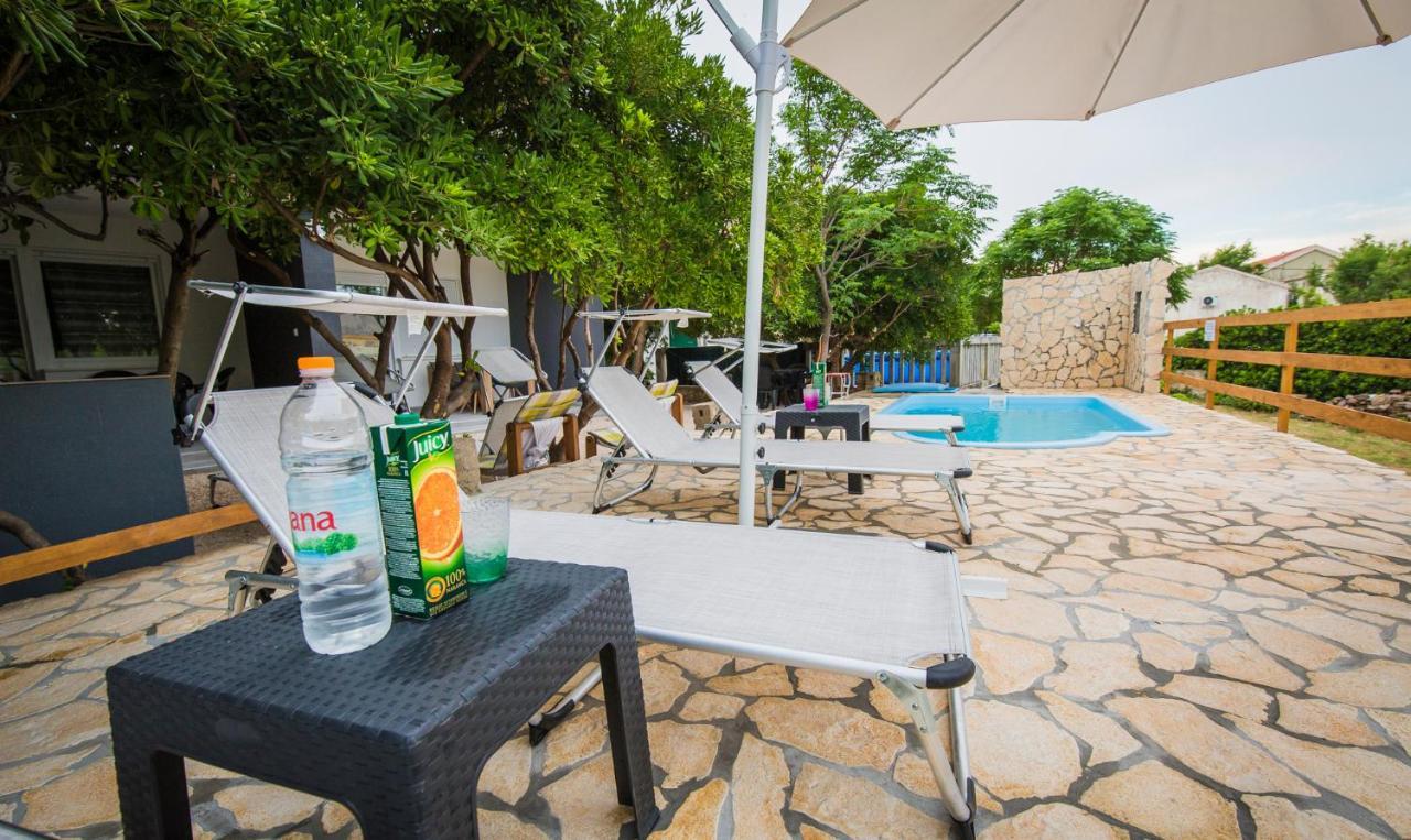 Apartmani Mabele باغ المظهر الخارجي الصورة