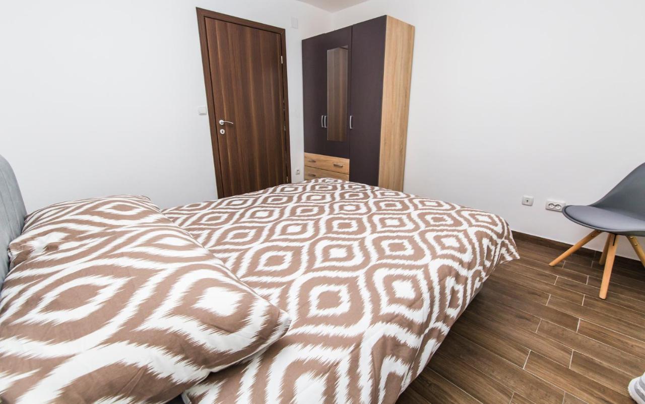 Apartmani Mabele باغ المظهر الخارجي الصورة