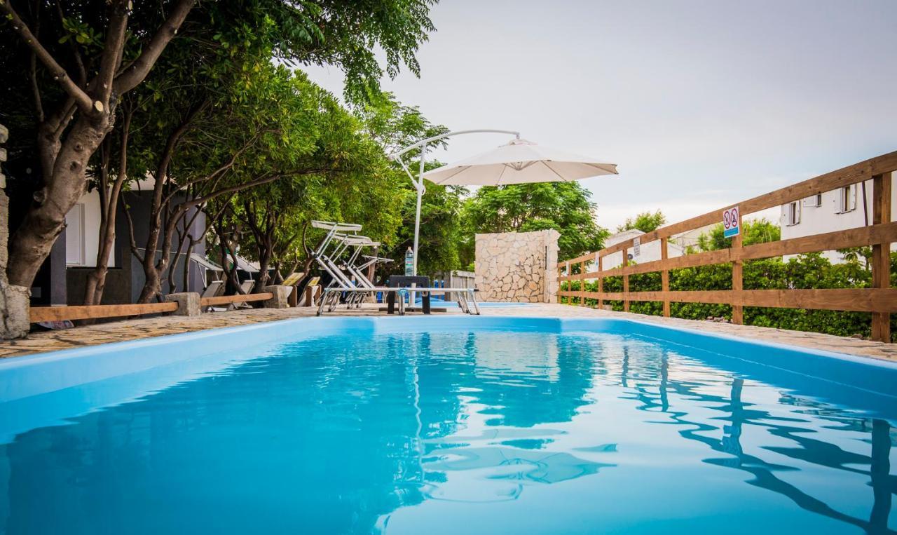 Apartmani Mabele باغ المظهر الخارجي الصورة