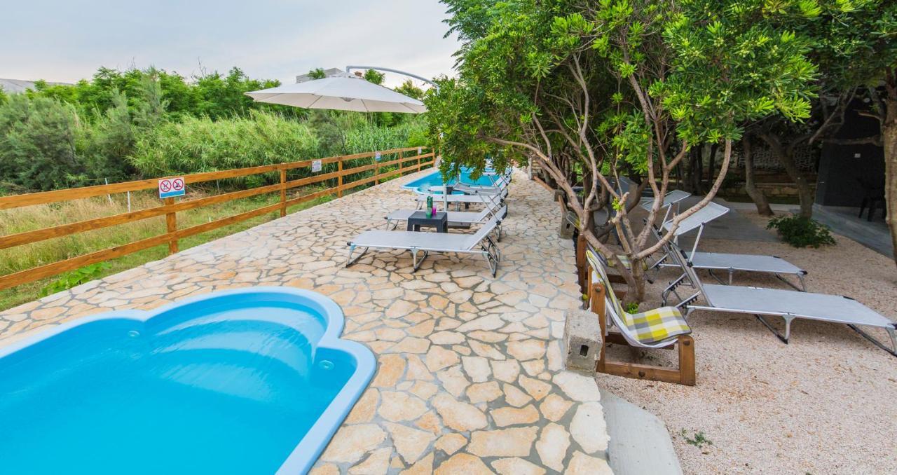 Apartmani Mabele باغ المظهر الخارجي الصورة
