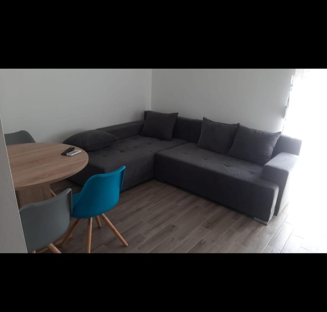 Apartmani Mabele باغ المظهر الخارجي الصورة