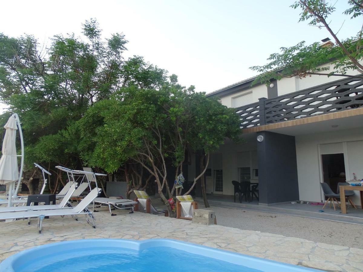 Apartmani Mabele باغ المظهر الخارجي الصورة